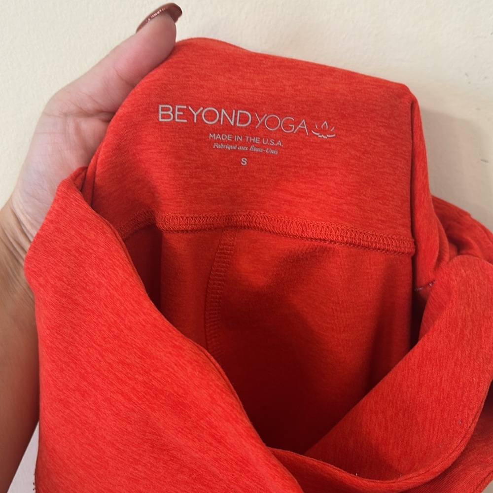 Beyond Yoga Spacedye At Your Leisure High Waisted Midi Legging Candy Apple Red - Picture 9 of 9